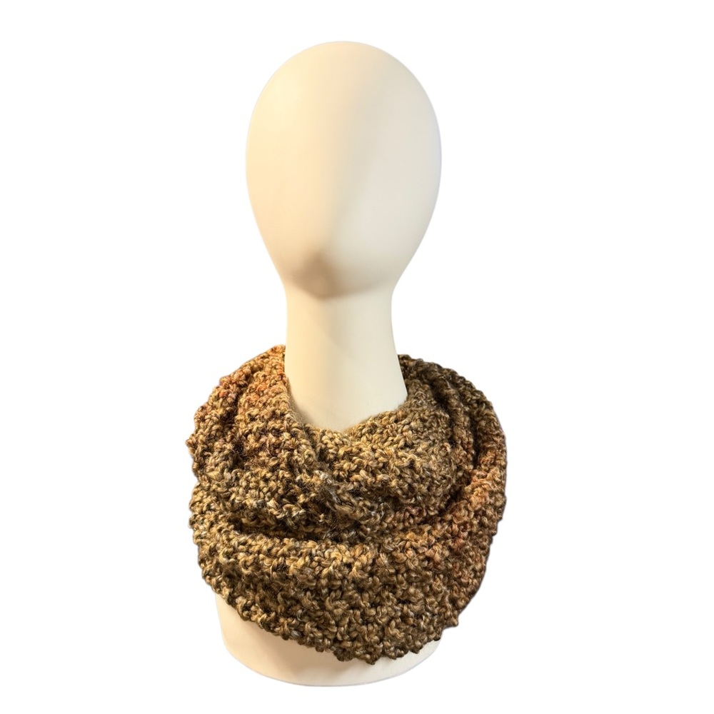 NWT Handcrafted Chunky Knit Infinity Scarf - Brown